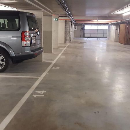 Bootsman gelijkvloers appartement met tuin en autostaanplaats Oostende Buitenkant foto