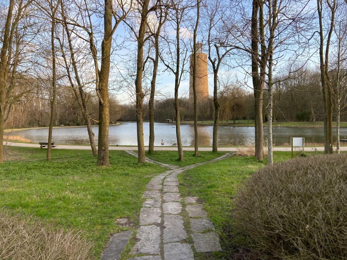 Bootsman gelijkvloers appartement met tuin en autostaanplaats Oostende Buitenkant foto