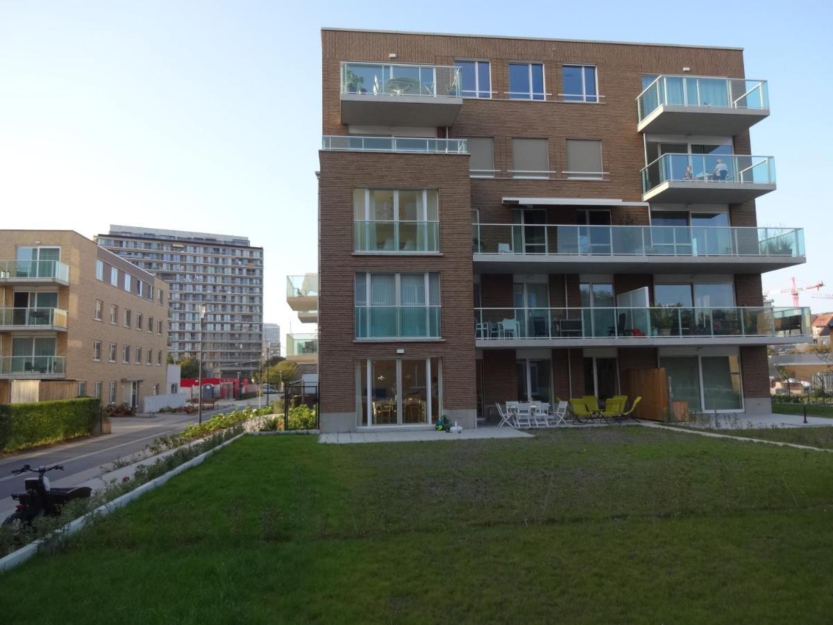 Bootsman gelijkvloers appartement met tuin en autostaanplaats Oostende Buitenkant foto